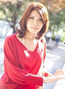 崛内秋美在线视频,揭秘日本时尚界的魅力与风采